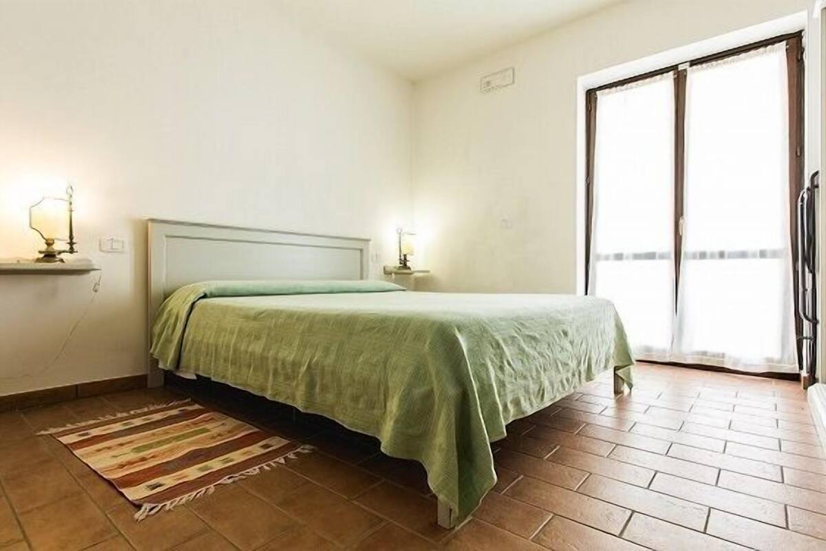 Departamento, 1 habitación, en el área del jardín