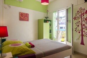 Comfort-Doppelzimmer, Nichtraucher, Stadtblick | Individuell dekoriert, individuell eingerichtet, Verdunkelungsvorhänge