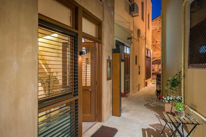 尼奧里亞之家飯店