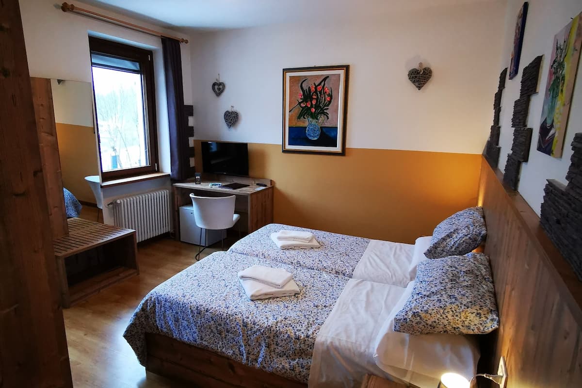 1 bedroom, in-room safe, individually decorated, individually furnished