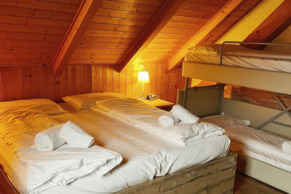 1 bedroom, in-room safe, individually decorated, individually furnished