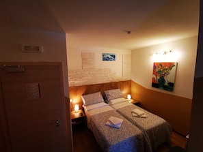 1 chambre, coffres-forts dans les chambres, décoration personnalisée