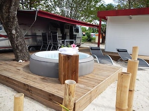 Airstream Vue Mer  | Treatment room - Airstream Paradise (Sainte-Anne)