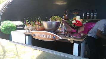 Bar (en la propiedad)