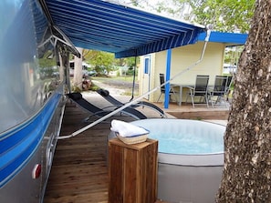 Airstream Vue Mer | 1 bedroom, desk, soundproofing, iron/ironing board - Airstream Paradise (Sainte-Anne)