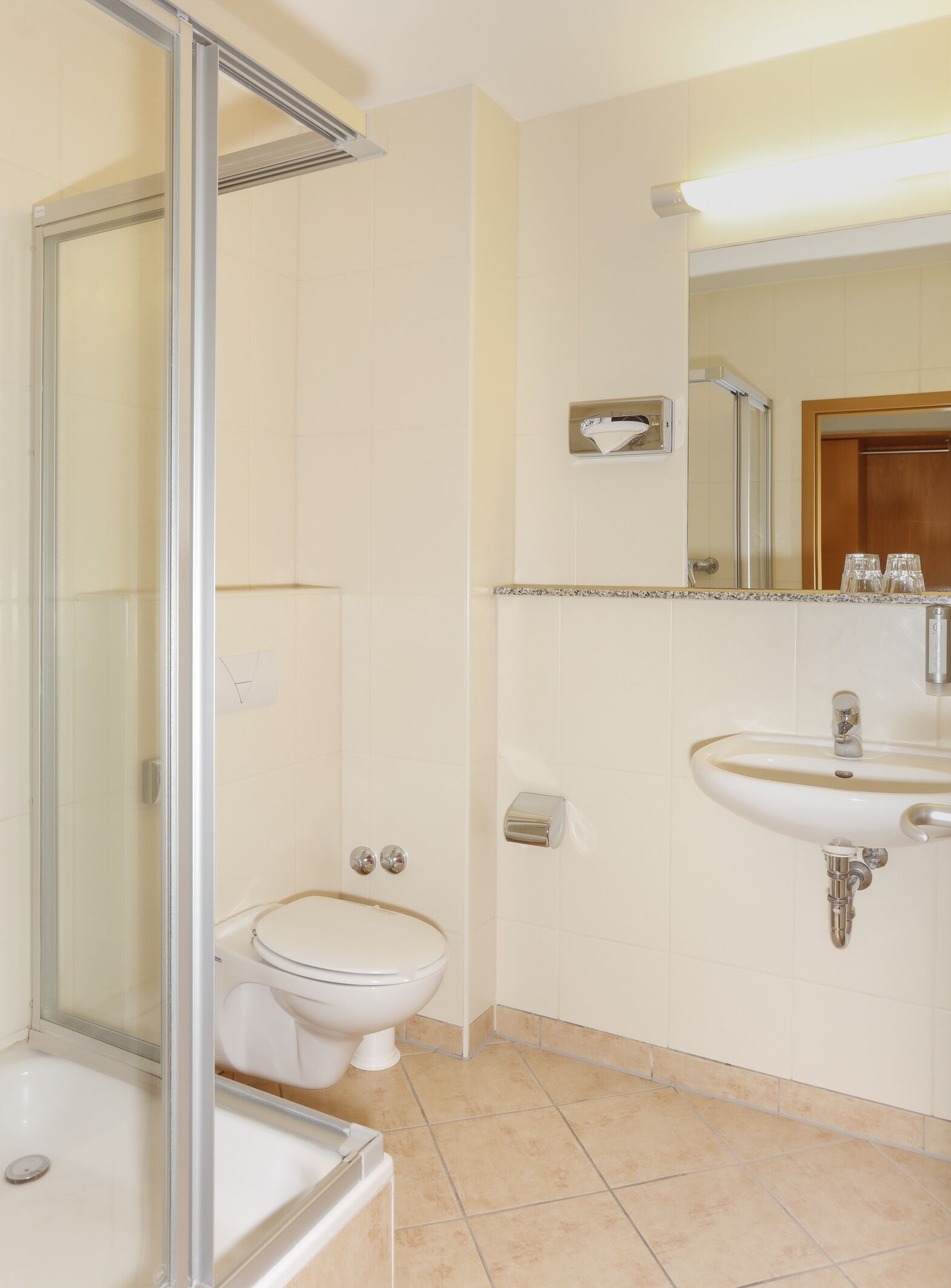 superior double room, 1 double bed, non smoking, river view | bathroom | shower, free toiletries, hair dryer, towels