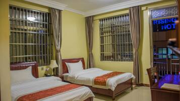Double or Twin Room | In-room safe, desk, iron/ironing board, free WiFi