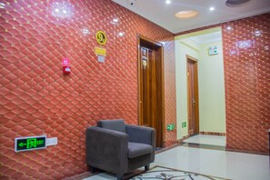 Lobby sitting area - Hong Kong Hotel (Dar es Salaam)