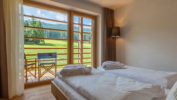 Camera doppia (vita & lumen) | Una cassaforte in camera, una scrivania, insonorizzazione