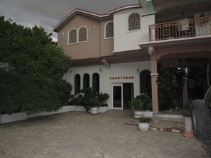 Majoituspaikan julkisivu