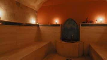 Een Turks bad/hammam, gezichtsbehandelingen