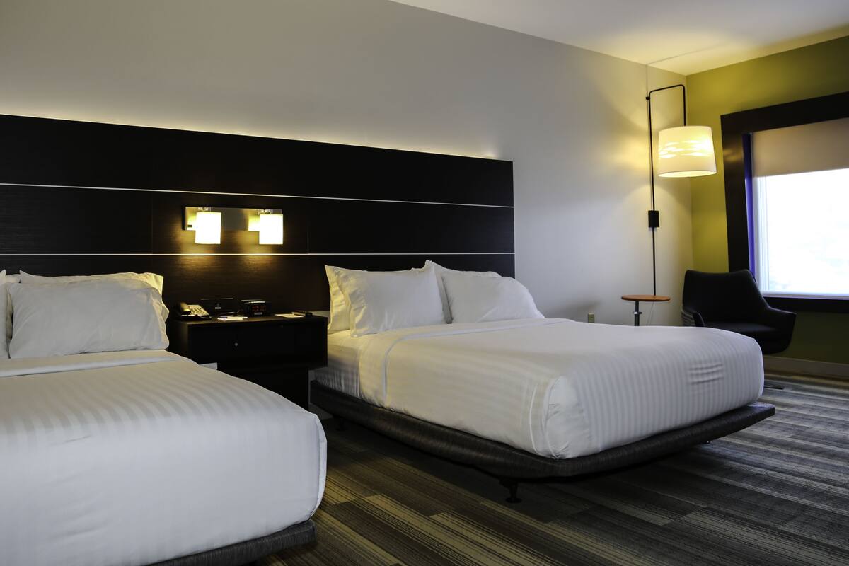 standard room, 2 queen beds, accessible (mobility, roll-in shower) | 1 bedroom, premium bedding, in-room safe, desk