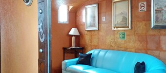 Hotel Real Azteca
