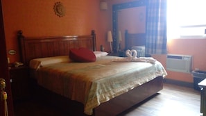 Double Room | Free WiFi, bed sheets