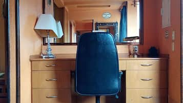 Habitación doble tradicional | Wifi gratis y ropa de cama