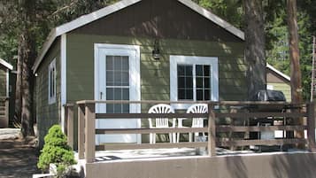 Cabin 2, 1 Queen Bed, Kitchenette | Individually decorated, individually furnished, desk, free WiFi