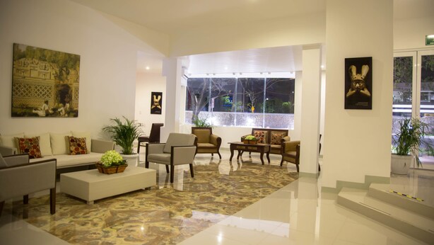 Pintu masuk interior