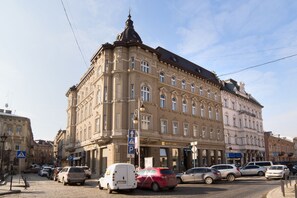 Front of property - Modern Art Hotel (Lviv)