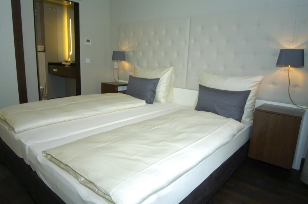 Minibar, in-room safe, desk, soundproofing