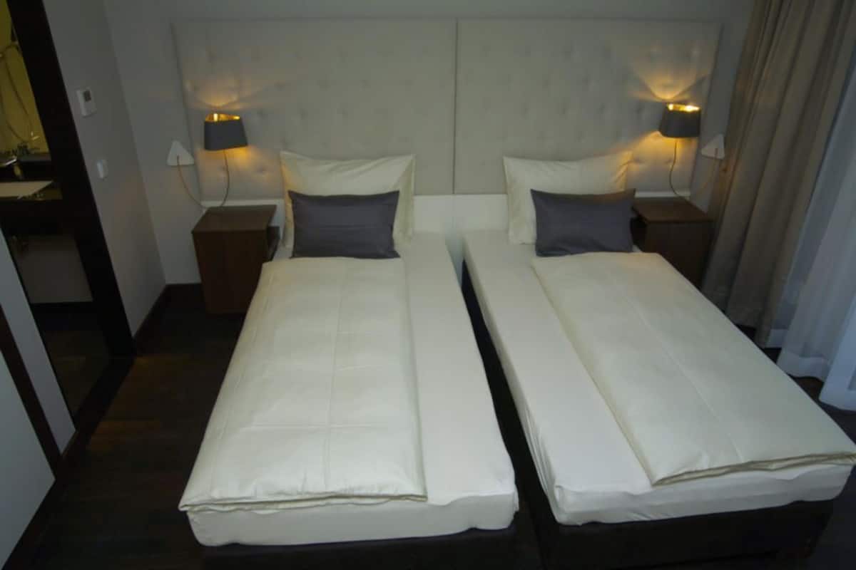 Minibar, in-room safe, desk, soundproofing