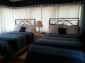 The Seaside Room | Premium bedding, desk, iron/ironing board, free WiFi