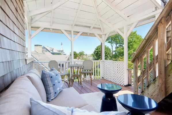 Deluxe King - Room 4 | 露台