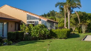Unclassified image, 3 of 33, button - Taigh na Mara B&B (Kuaotunu)