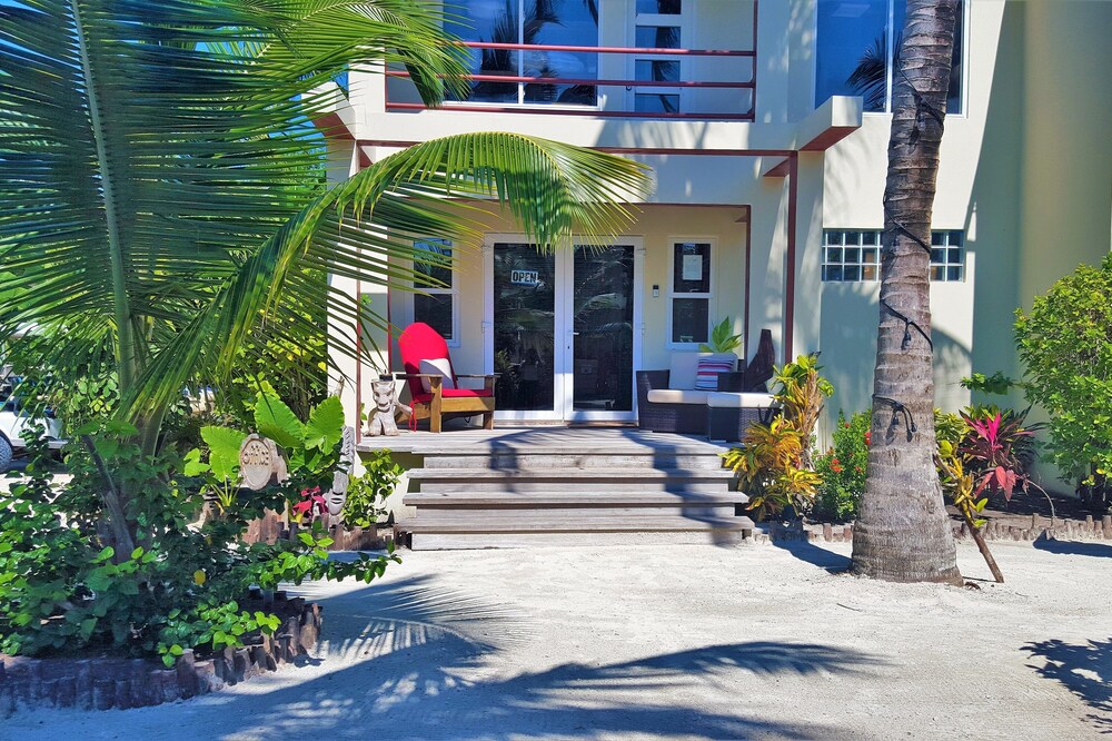 Tres Cocos Resort