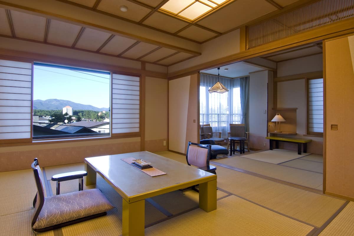 Traditionele kamer, niet-roken (Lux, Futon & Shared Hot Spring Access) | 1 slaapkamer, een minibar, een kluis op de kamer, beddengoed