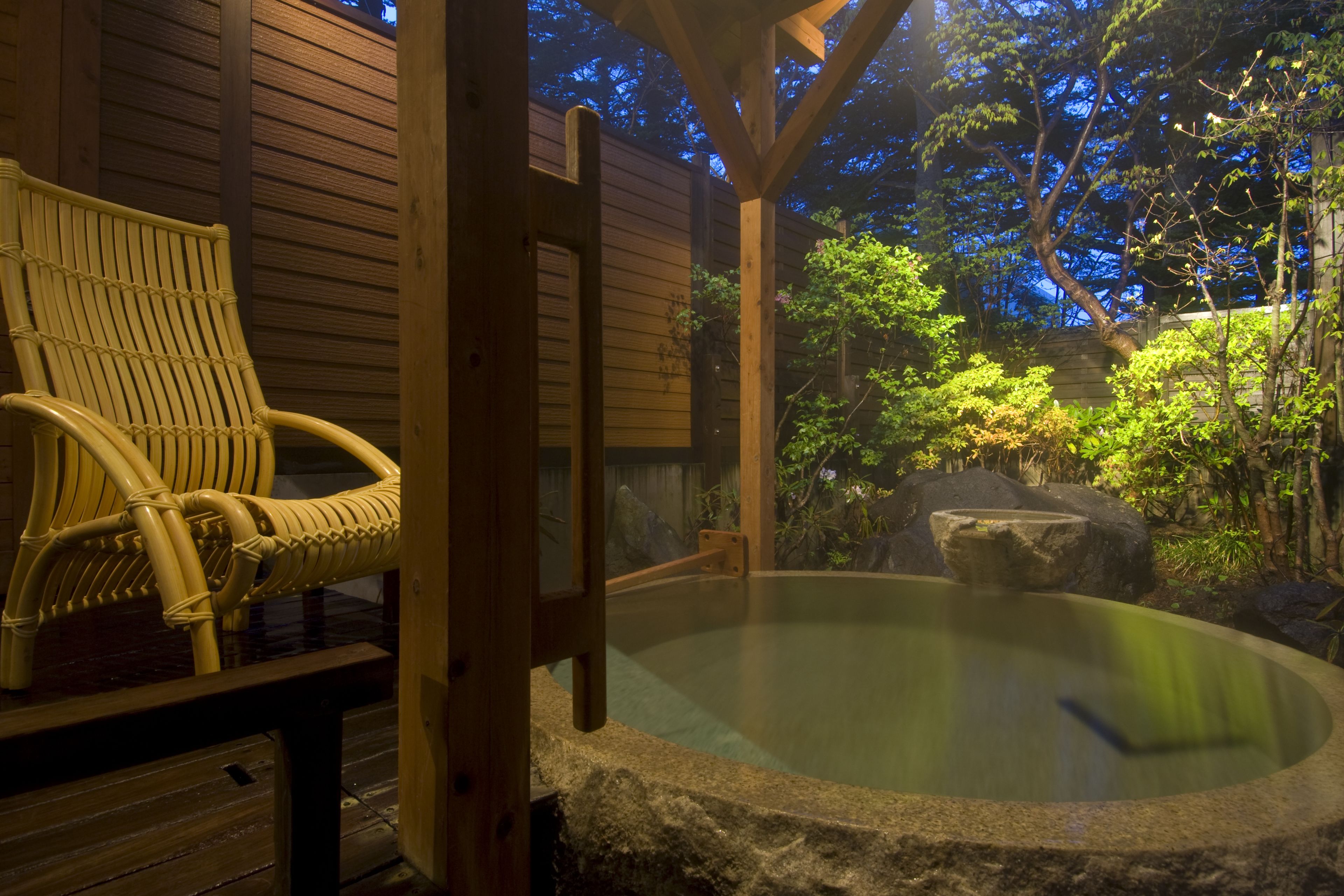 Bañera de hidromasaje interior