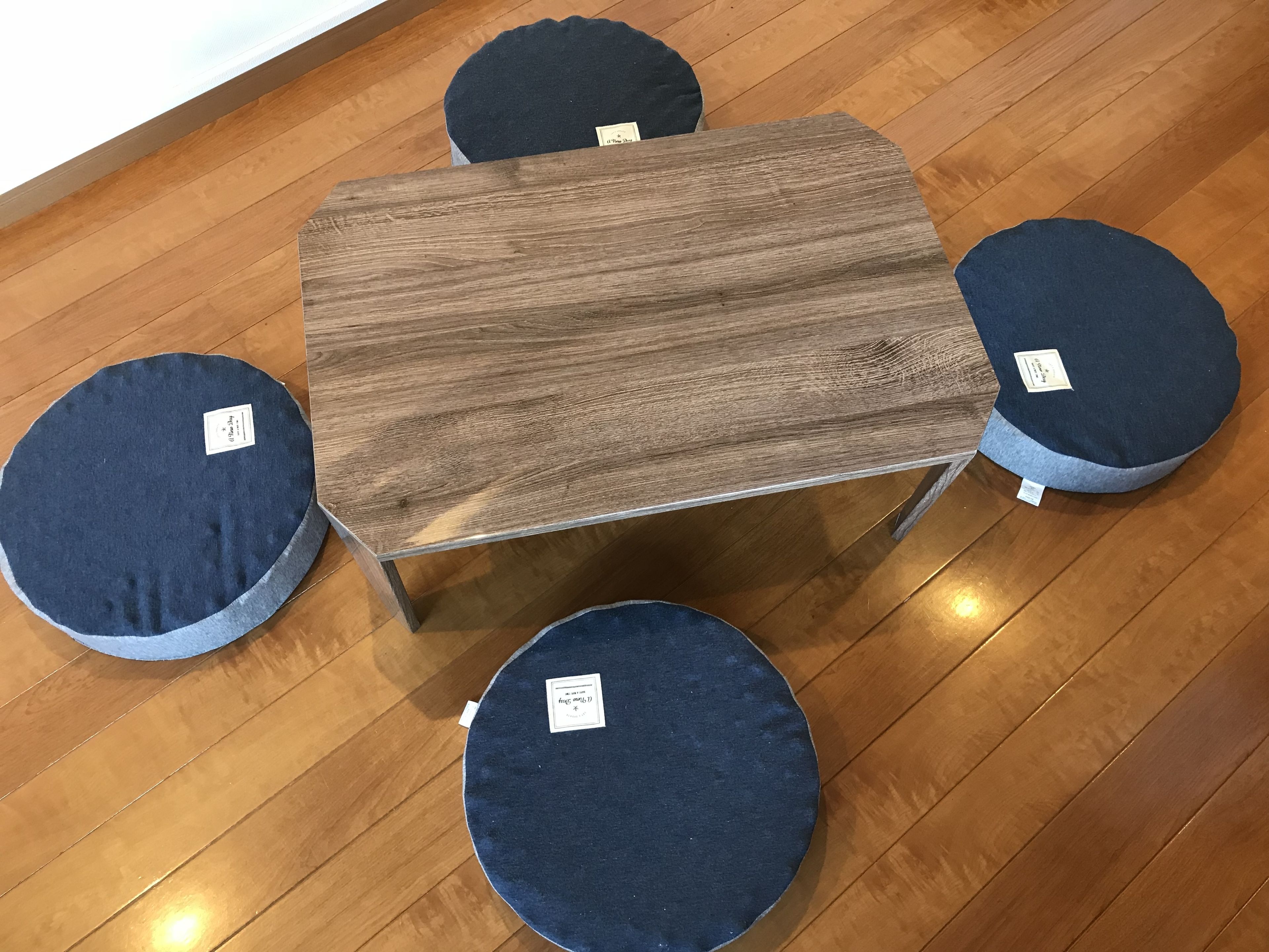 comfort quadruple room, 4 bedrooms, corner | living area | tv