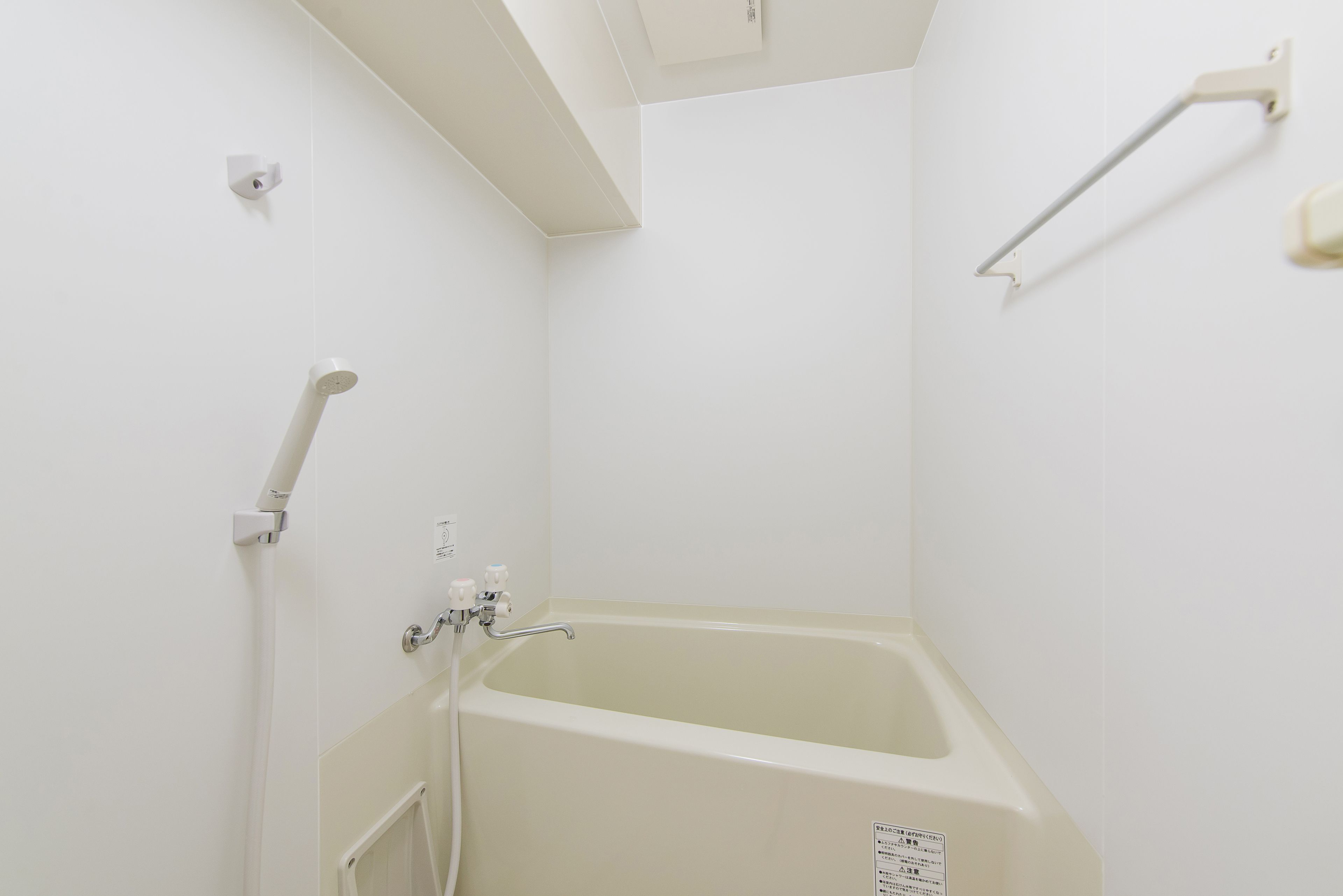 separate bathtub and shower, free toiletries, hair dryer, bathrobes