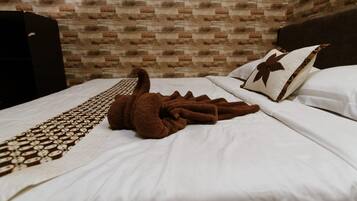 Kamar Double Standar | 4 kamar tidur, meja kerja, Wi-Fi gratis, dan seprai linen