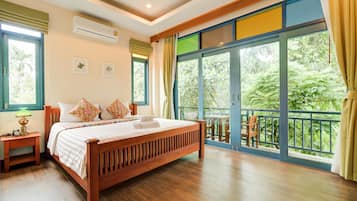 Standard Suite with Balcony 4 | In-room safe, desk, free WiFi