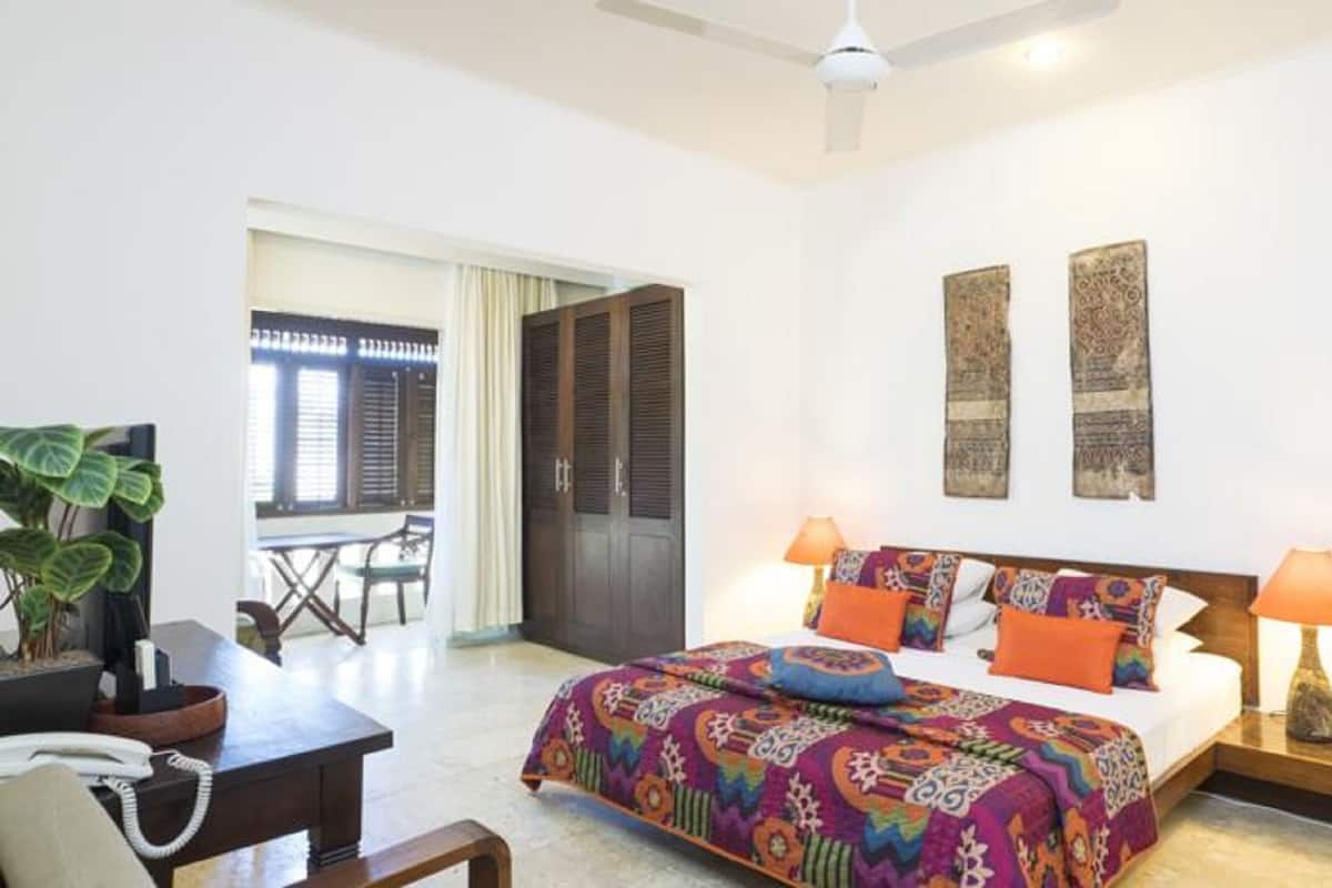 Penthouse, 3 Bedrooms, 2 Bathrooms