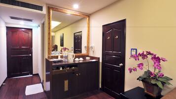 Superior Double Room | Minibar