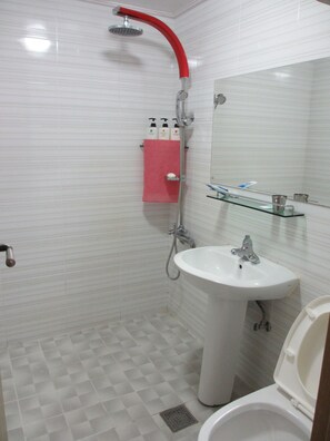 Doppelzimmer | Badezimmer