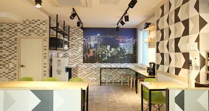 Moiri Guesthouse - Hostel