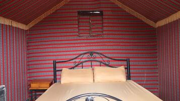 In-room safe, bed sheets