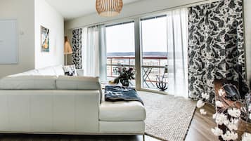 Penthouse Design Apartment | Oppholdsrom | Flatskjerm-TV