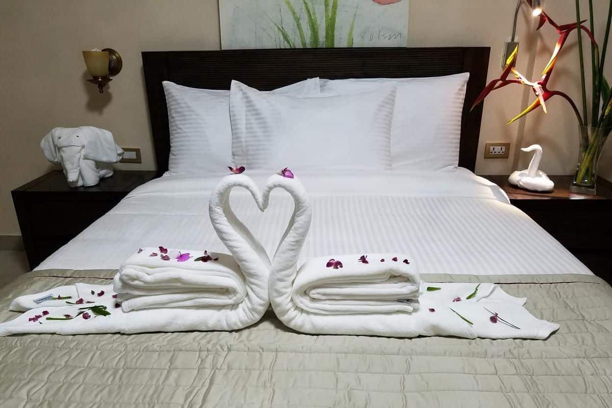 1 bedroom, premium bedding, minibar, desk