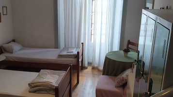 Classic Double Room with Balcony A3 | Blackout curtains, free WiFi