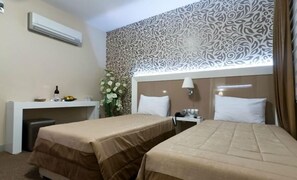 Kahden hengen standard-huone (yksi tai kaksi sänkyä) | Minibaari, työpöytä, ilmaiset vauvansängyt, ilmainen Wi-Fi