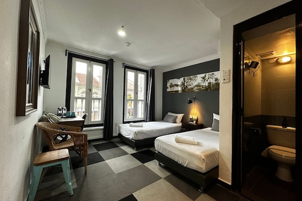 Minibar, in-room safe, iron/ironing board, free WiFi