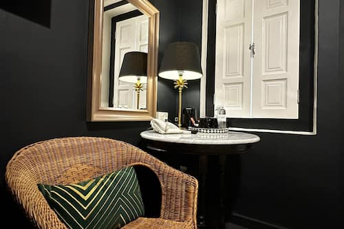 Premier Room | Minibar, in-room safe, iron/ironing board, free WiFi