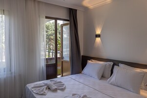 Sábanas de algodón egipcio, ropa de cama de alta calidad y minibar 