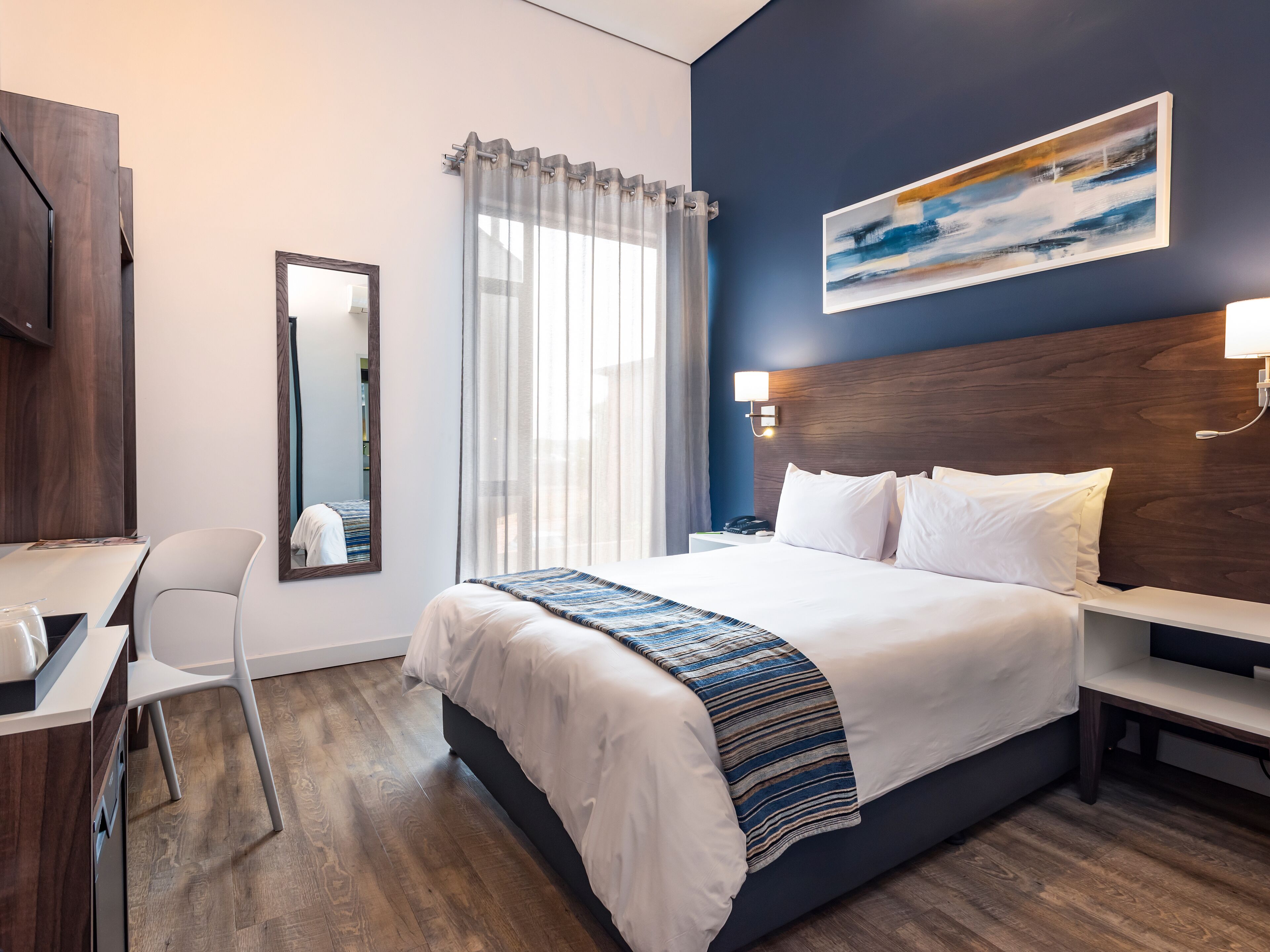 Chambre Double Standard | Coffres-forts dans les chambres, bureau, rideaux occultants