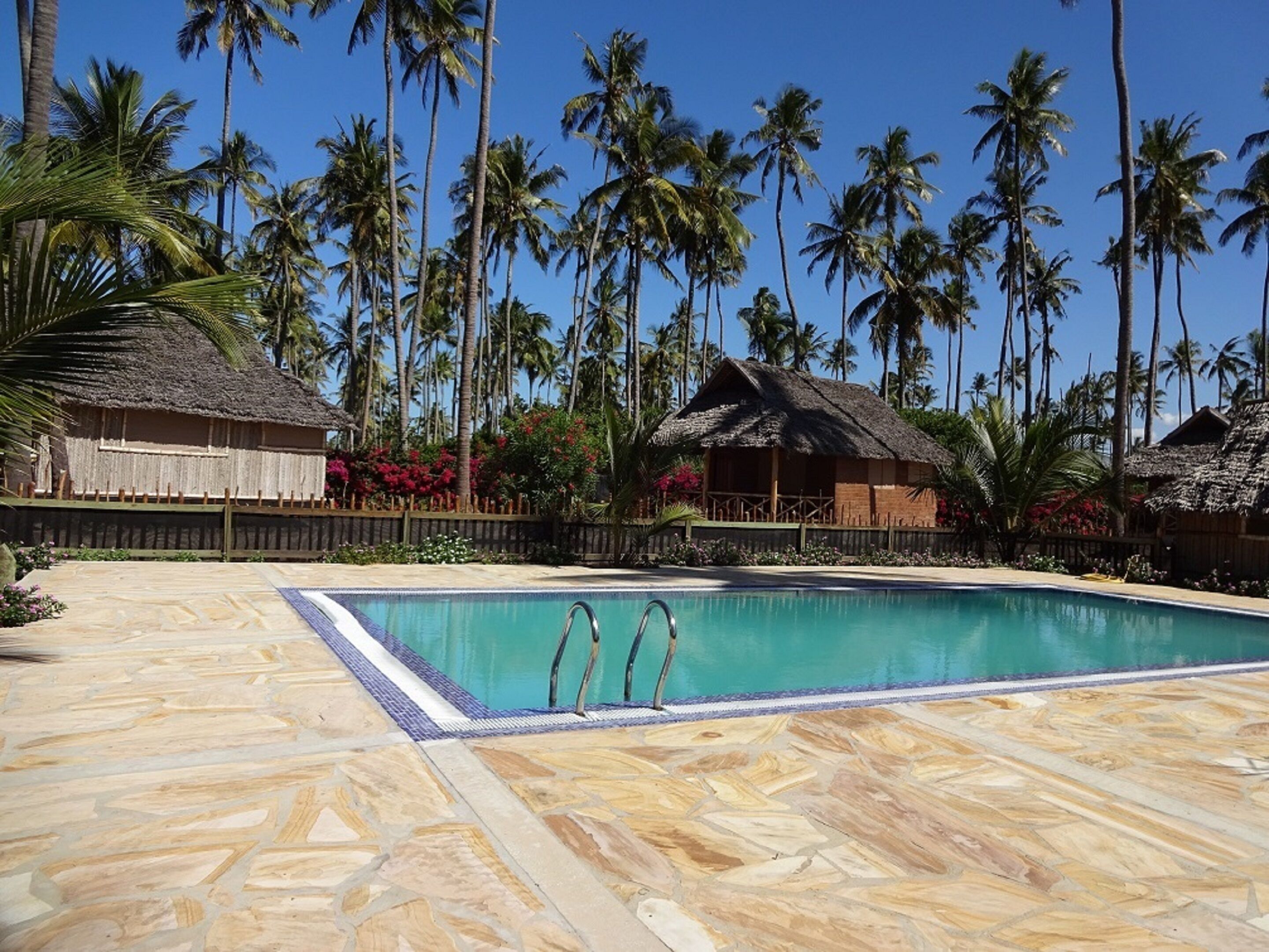 Deluxe-Doppelzimmer, 2 Schlafzimmer, Nichtraucher, Poolseite