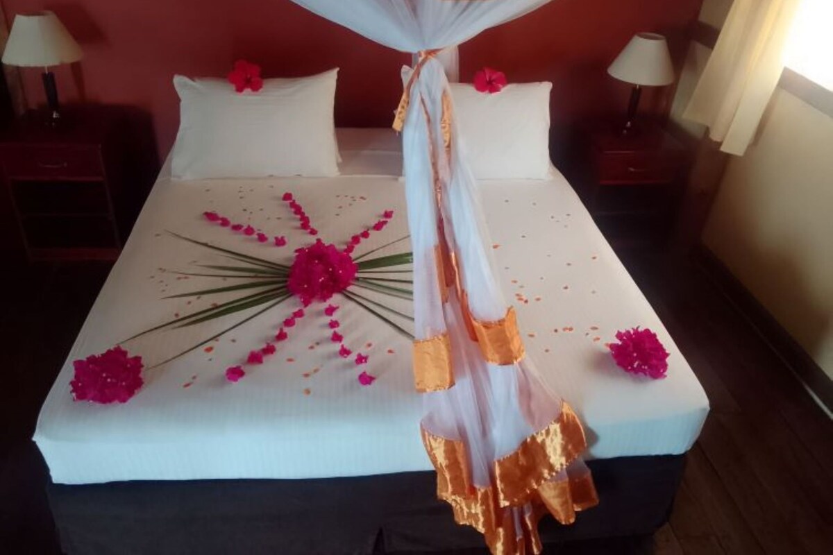 1 bedroom, pillow-top beds, in-room safe, desk