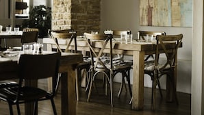 Unclassified image, 3 of 37, button - Winyard's Gap Inn (Beaminster)